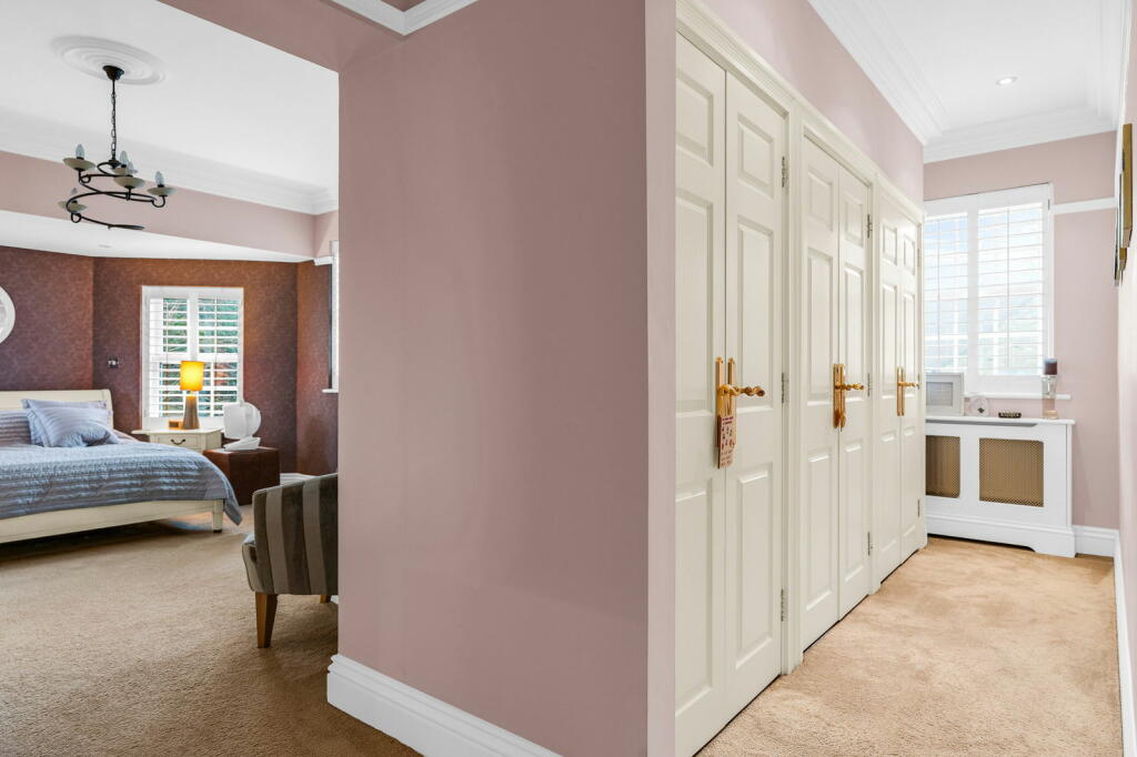 Additional property image - Thorndon Approach, Herongate, Brentwood, CM13 3PA