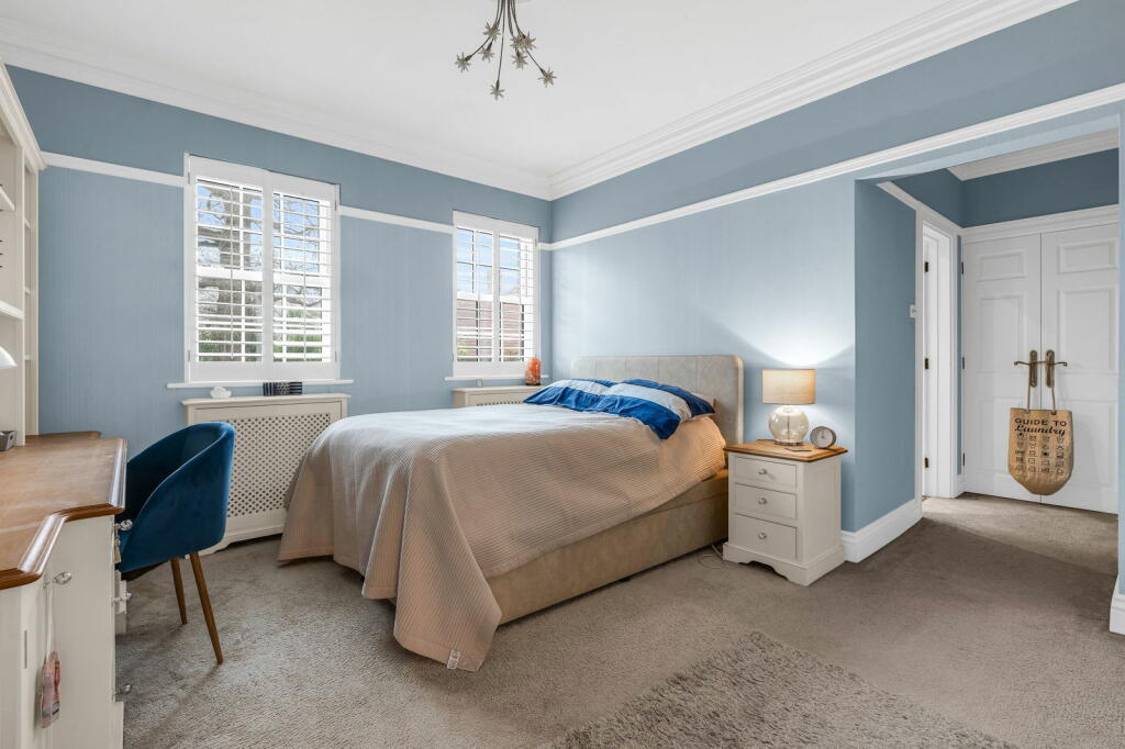 Additional property image - Thorndon Approach, Herongate, Brentwood, CM13 3PA