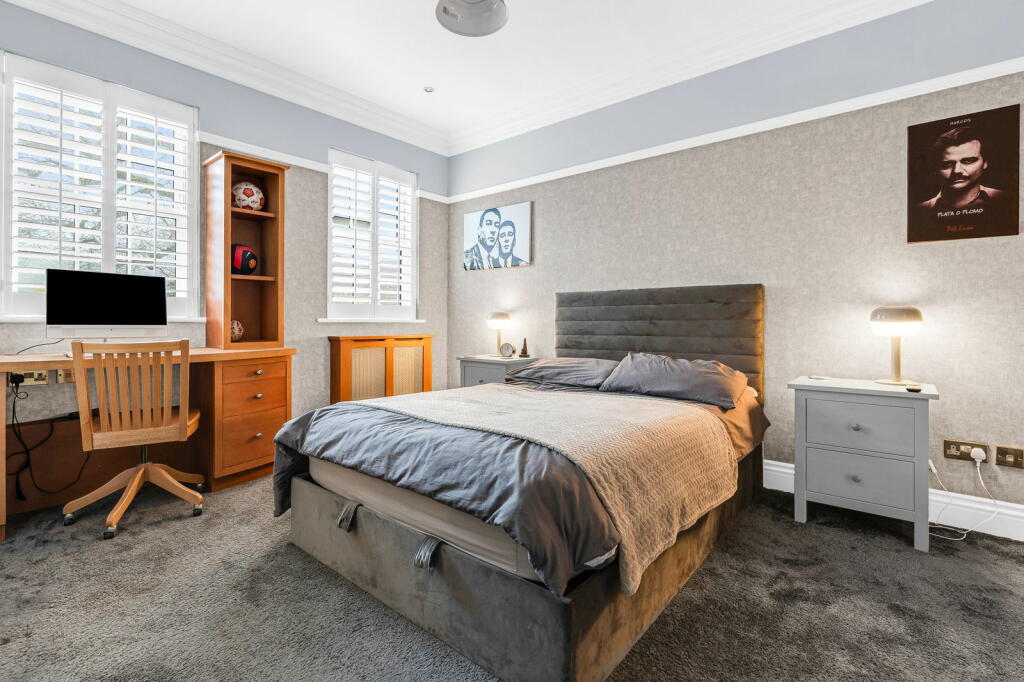 Additional property image - Thorndon Approach, Herongate, Brentwood, CM13 3PA