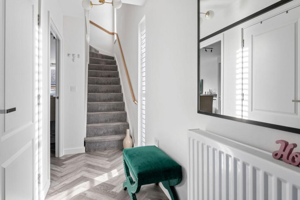 Additional property image - Great Warley, Brentwood, CM13