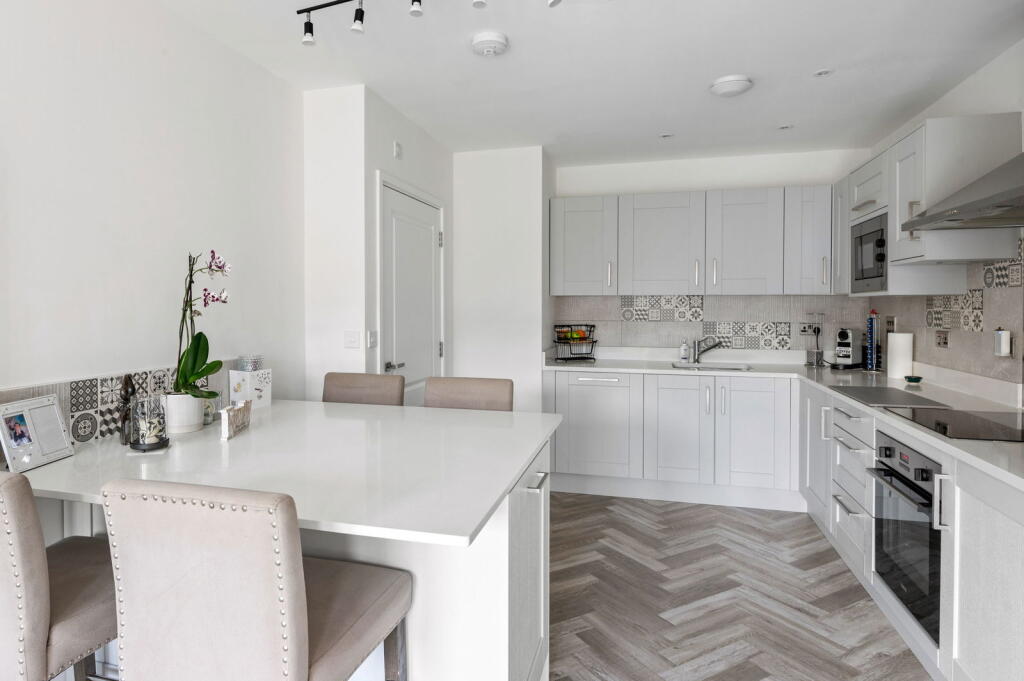 Additional property image - Great Warley, Brentwood, CM13