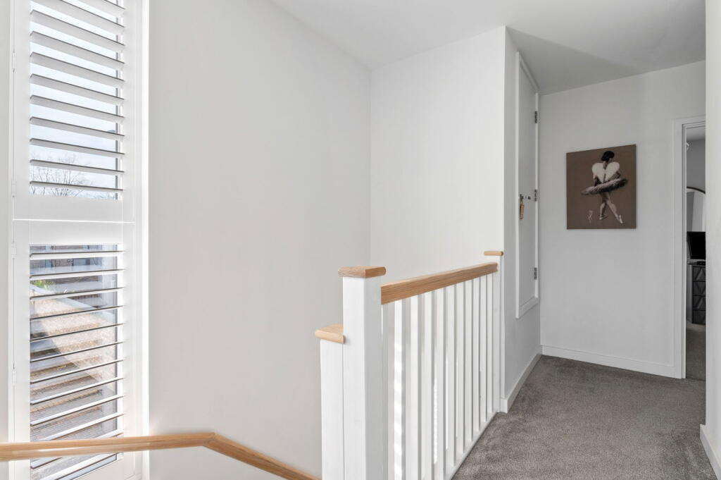 Additional property image - Great Warley, Brentwood, CM13