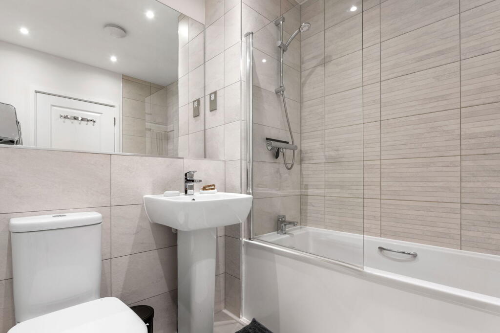 Additional property image - Great Warley, Brentwood, CM13