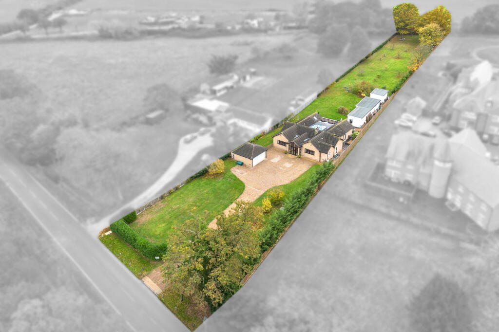 Main image of property: East Hanningfield Road, Sandon, Chelmsford CM2