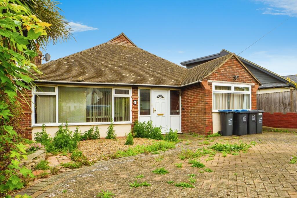 Main image of property: 25 Minster Road, Westgate-on-Sea