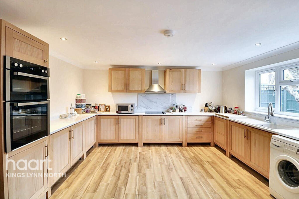 Main image of property: Collingwood Close, Heacham