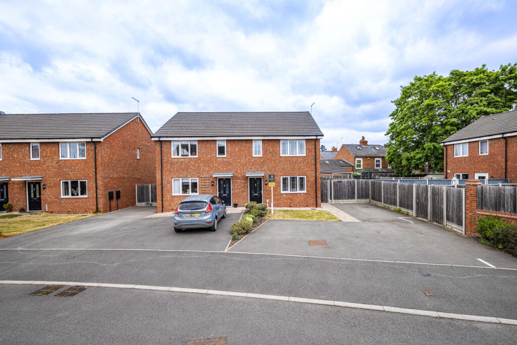 Main image of property: Pollard Close, Newark, Nottinghamshire