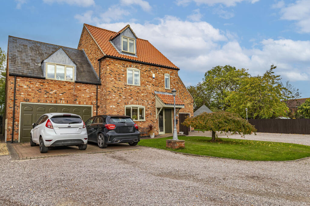 Main image of property: Little Barn Court, Claypole, Newark, Nottinghamshire