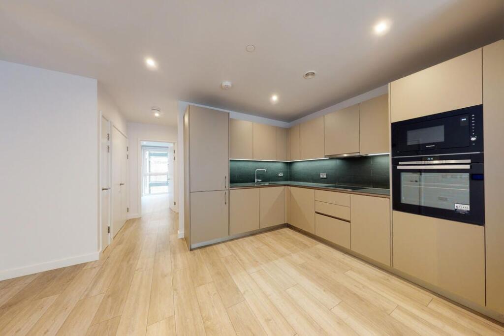 Main image of property: Park Central West