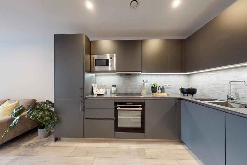 Main image of property: Park Central East