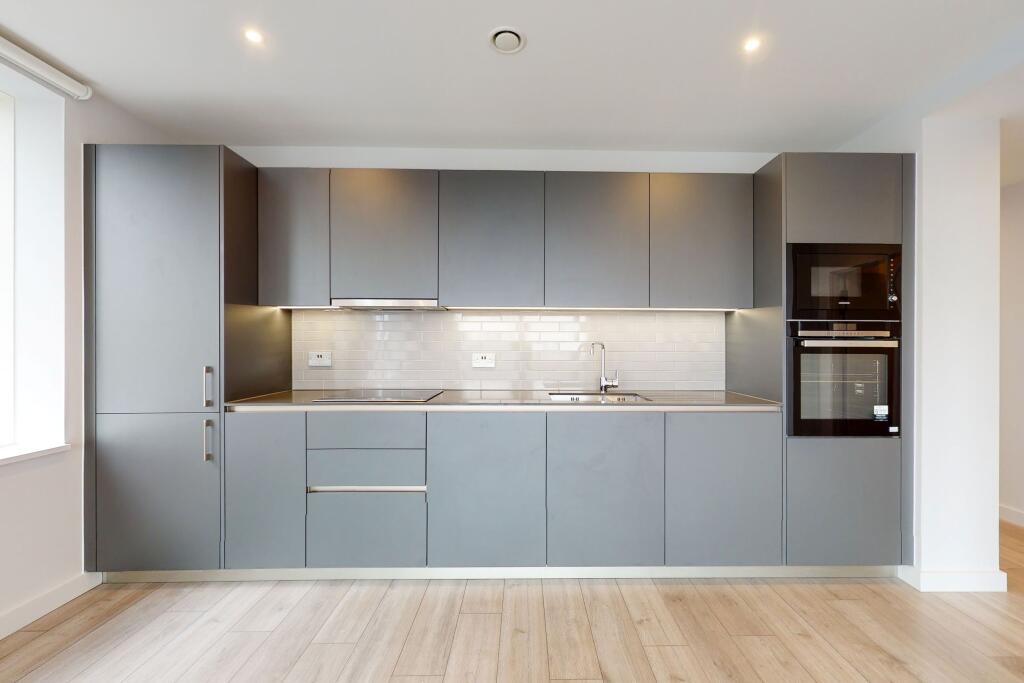 Main image of property: Park Central East