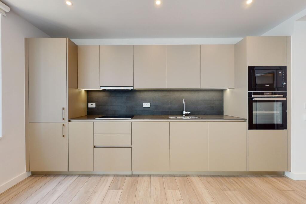 Main image of property: Park Central West