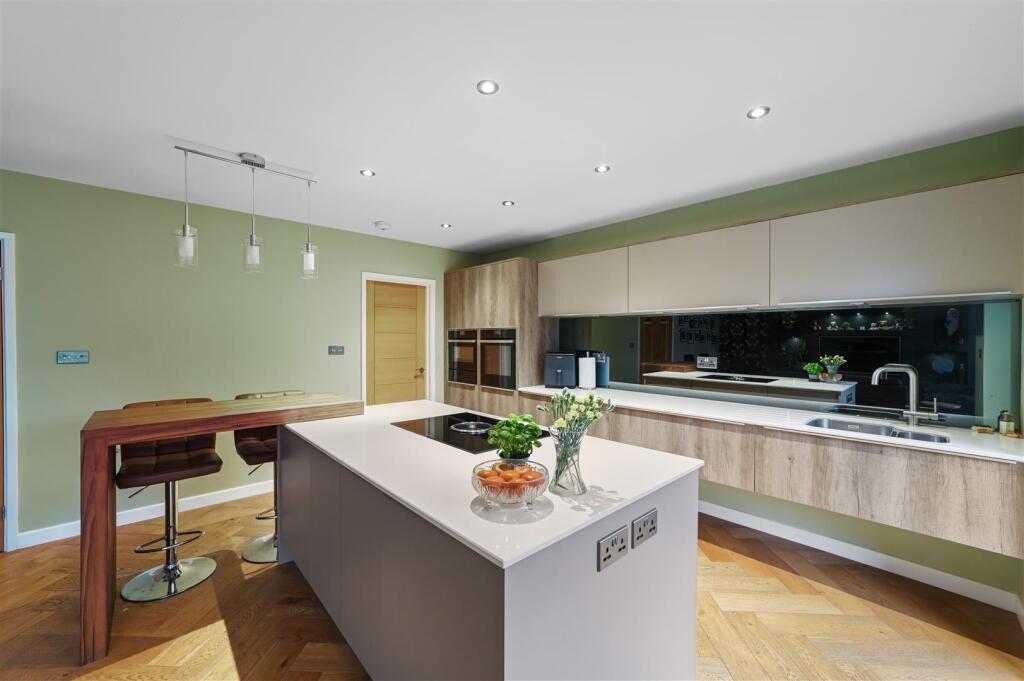 Additional property image - Waterside Road, Bradwell-On-Sea