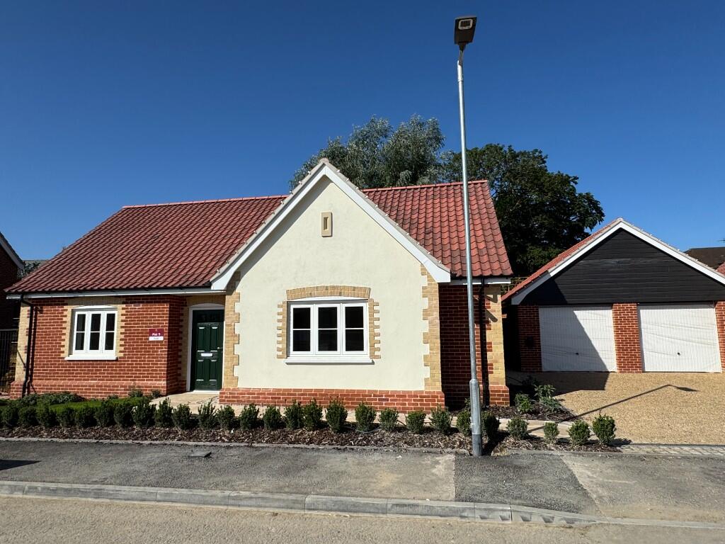 Main image of property: Off Duck Street,
Little Easton,
Dunmow,
CM6 2JE