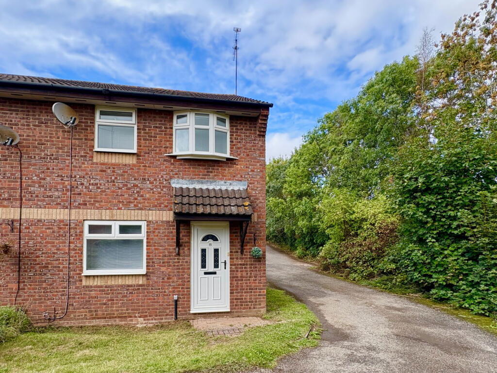 Main image of property: Madden Place, Rugby