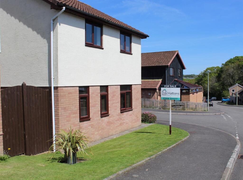 Main image of property: Angelton Green, Pen-Y-Fai, Bridgend