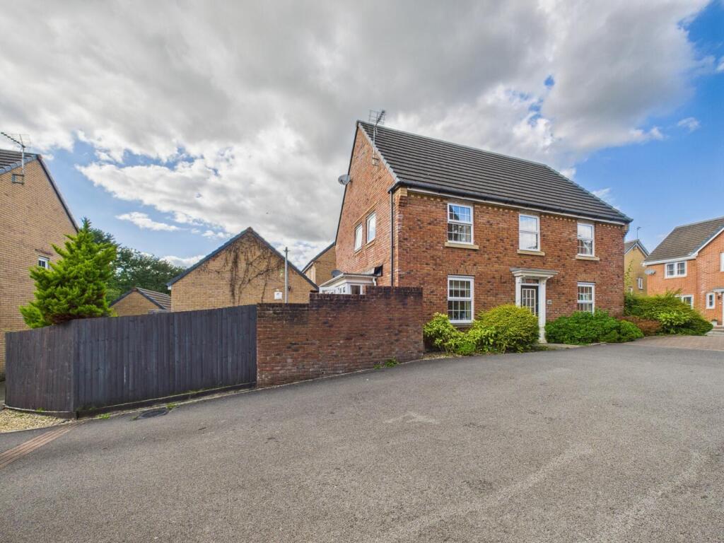 Main image of property: Clos Tyn Y Coed, Sarn, Bridgend