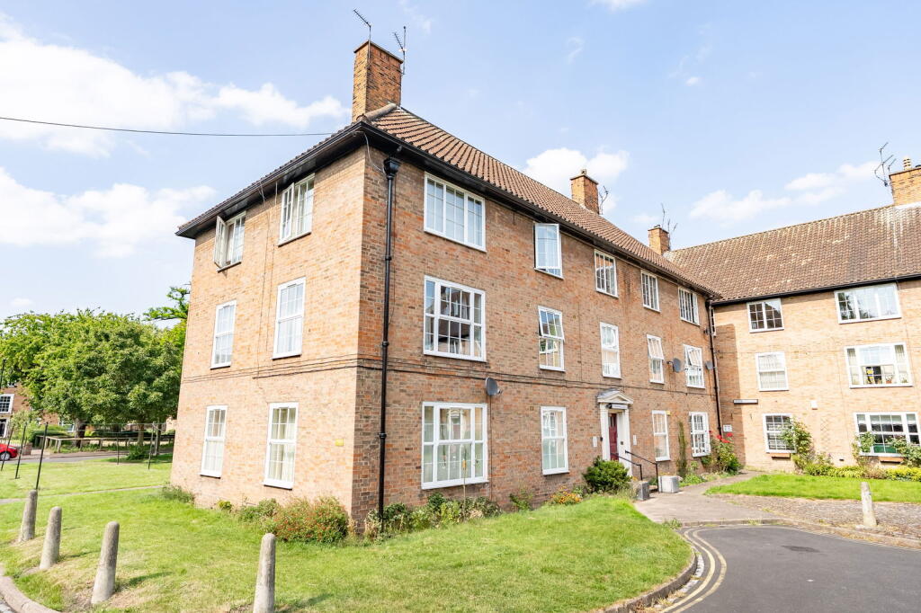 2 bedroom ground floor flat