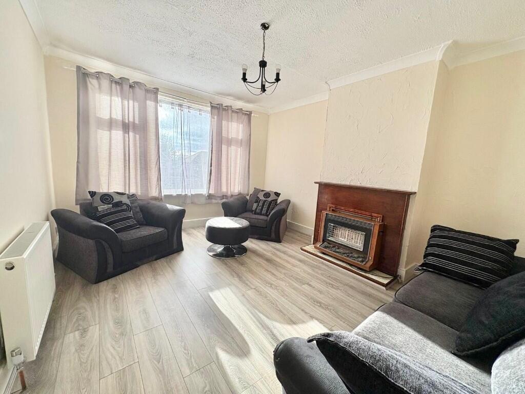 Main image of property: Eastern Avenue, Ilford, London, IG4