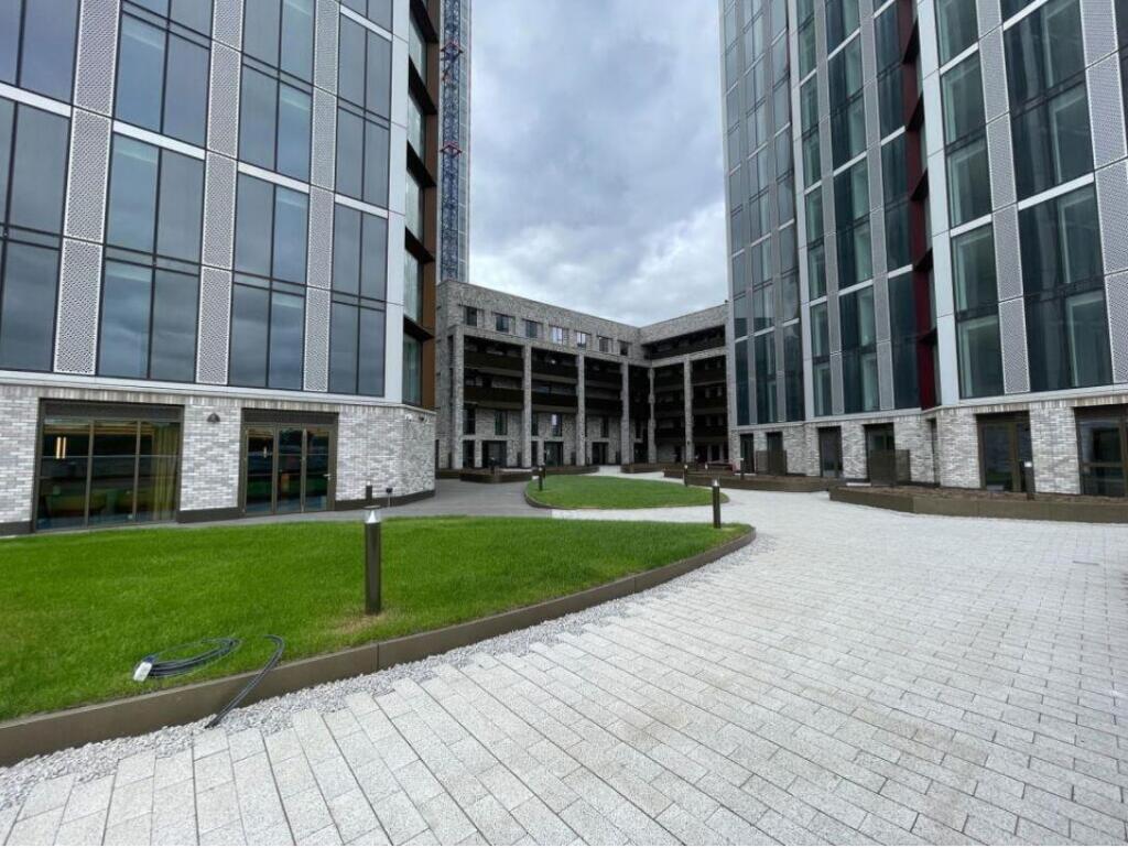 Main image of property: Park View, Manchester, M4