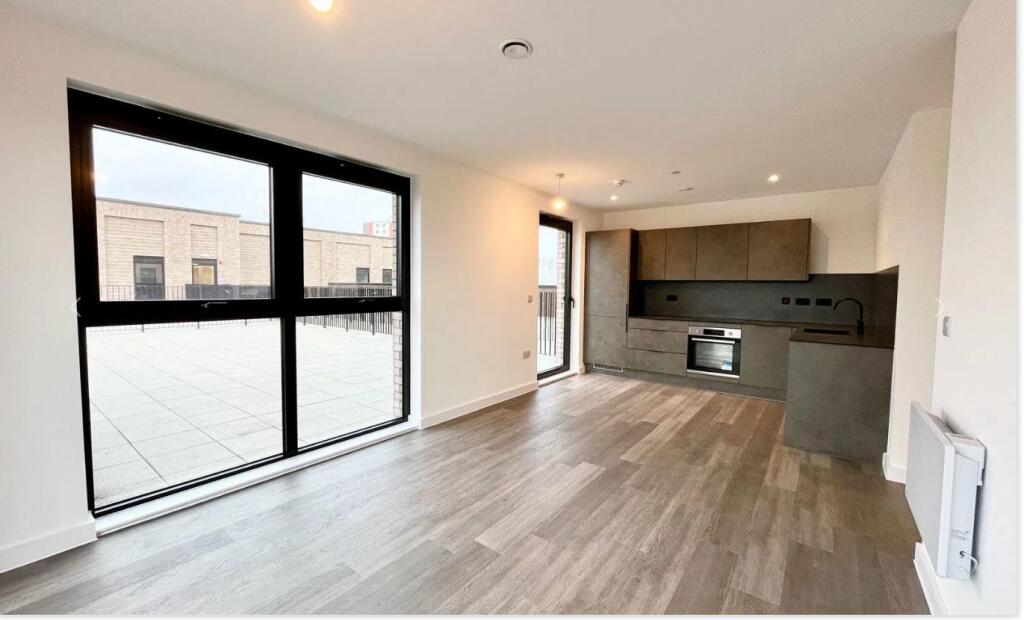 Main image of property: Berkeley Square, Salford, M5