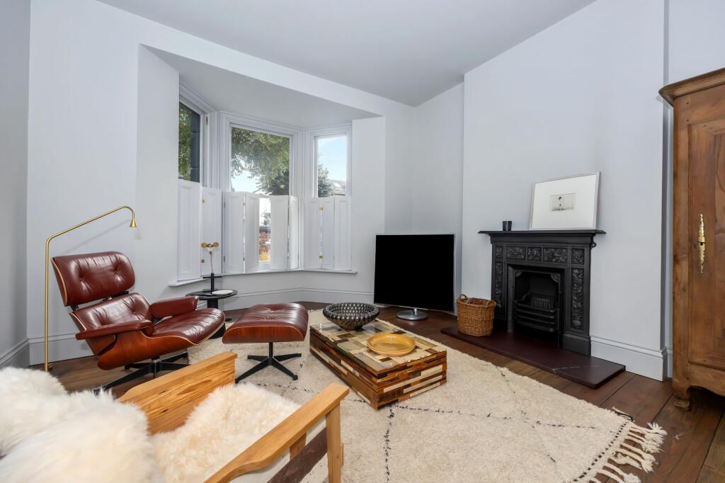 Additional property image - Westbourne Gardens, Hove, BN3