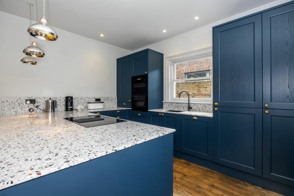 Additional property image - Westbourne Gardens, Hove, BN3