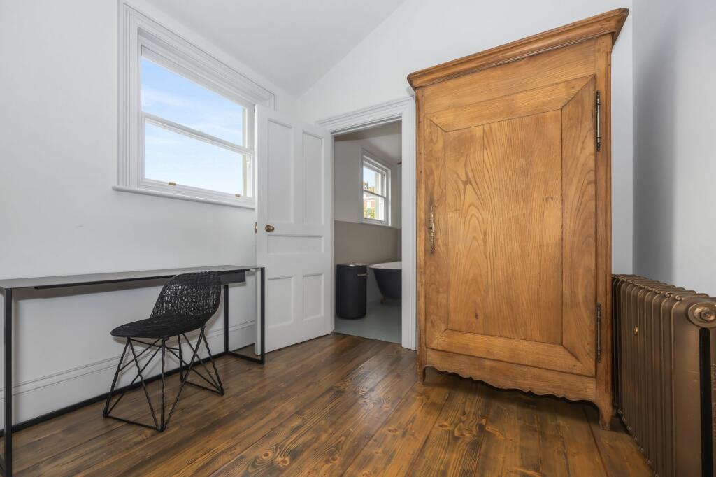 Additional property image - Westbourne Gardens, Hove, BN3