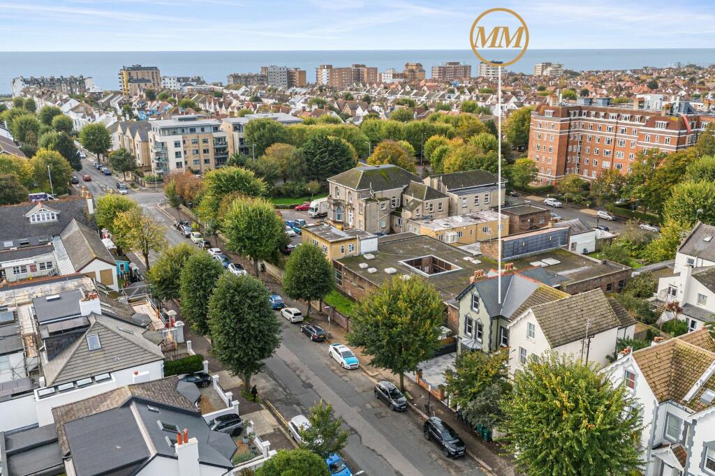 Additional property image - Westbourne Gardens, Hove, BN3