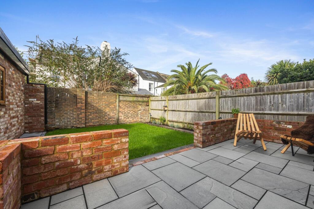 Additional property image - Westbourne Gardens, Hove, BN3