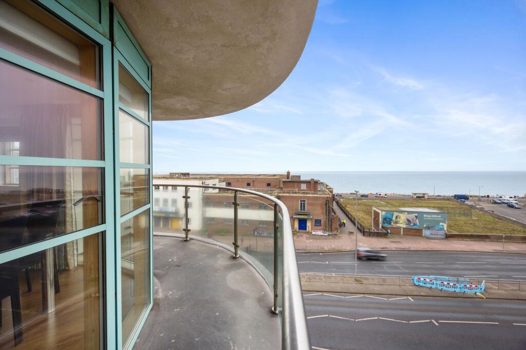 Additional property image - Vallance Gardens, Hove, BN3