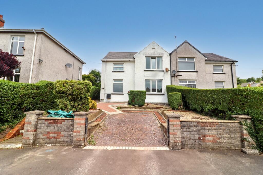 Main image of property: Brynglas, Hengoed