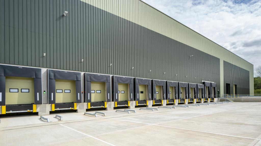 Unit 8 docks yard.jpg