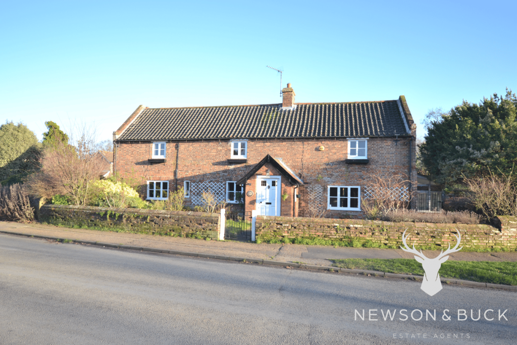 5 bedroom farm house for sale in The Green, North Wootton, King's Lynn