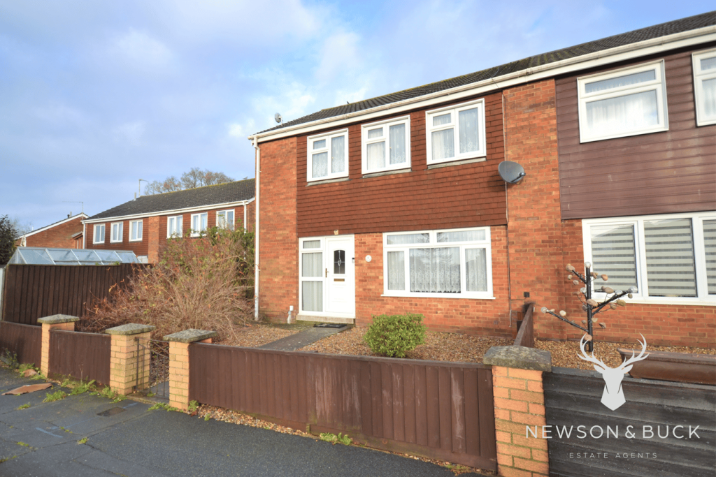 3 bedroom semidetached house for sale in Ormesby, King's Lynn, PE30