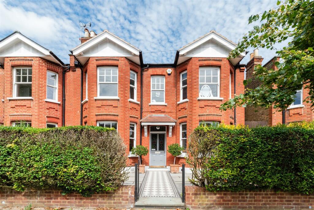 5 bedroom semidetached house for sale in Cromwell Road, Wimbledon, SW19