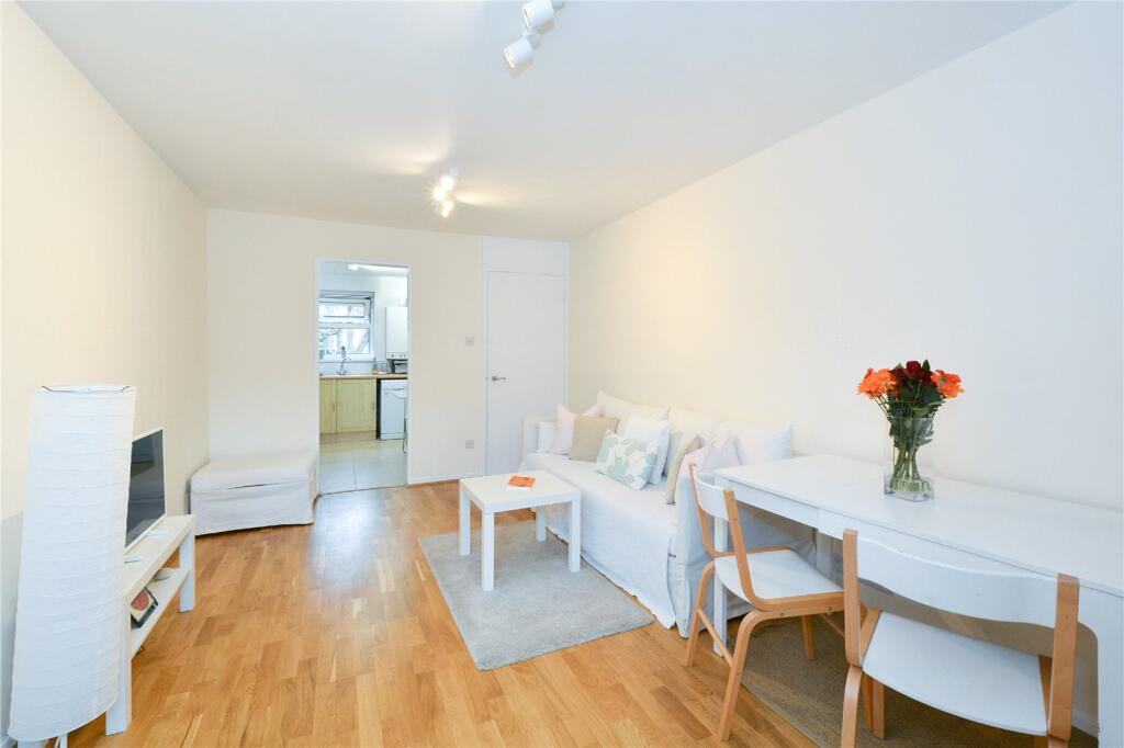 1 bedroom flat for rent in Formby Court, Road, N7