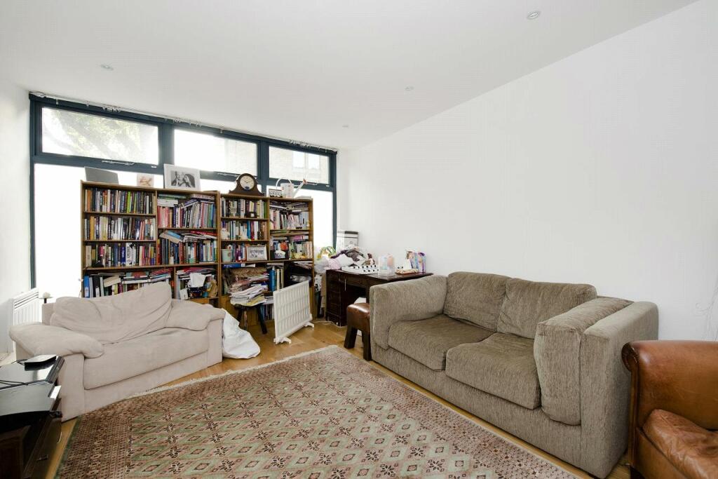 2 bedroom flat for rent in Barnsbury Street,
Islington, N1
