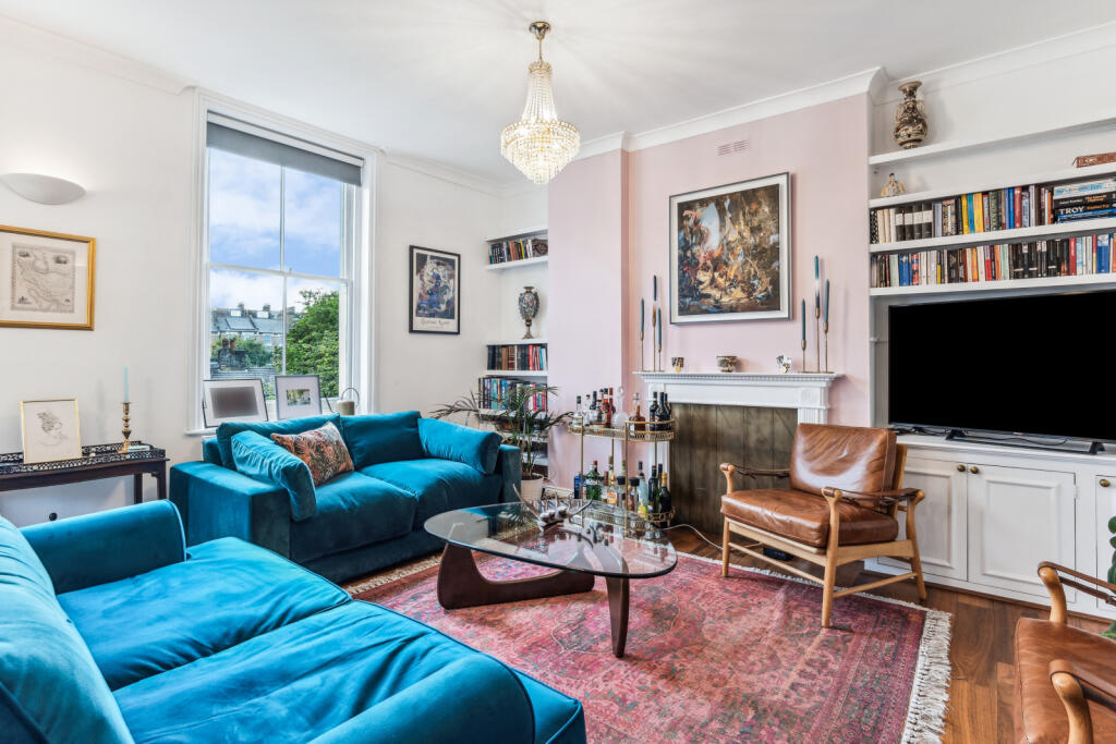 2 bedroom flat for rent in Belmont Court, 93 Highbury New Park, N5