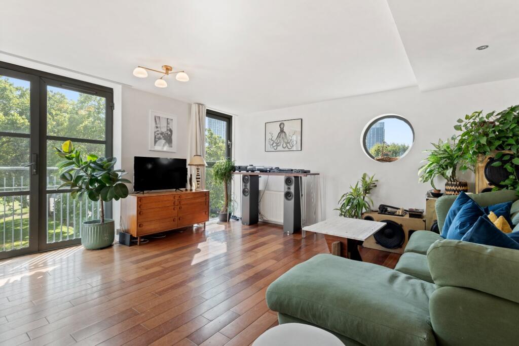 Main image of property: Lanesborough Court, 
1 Fanshaw Street, N1