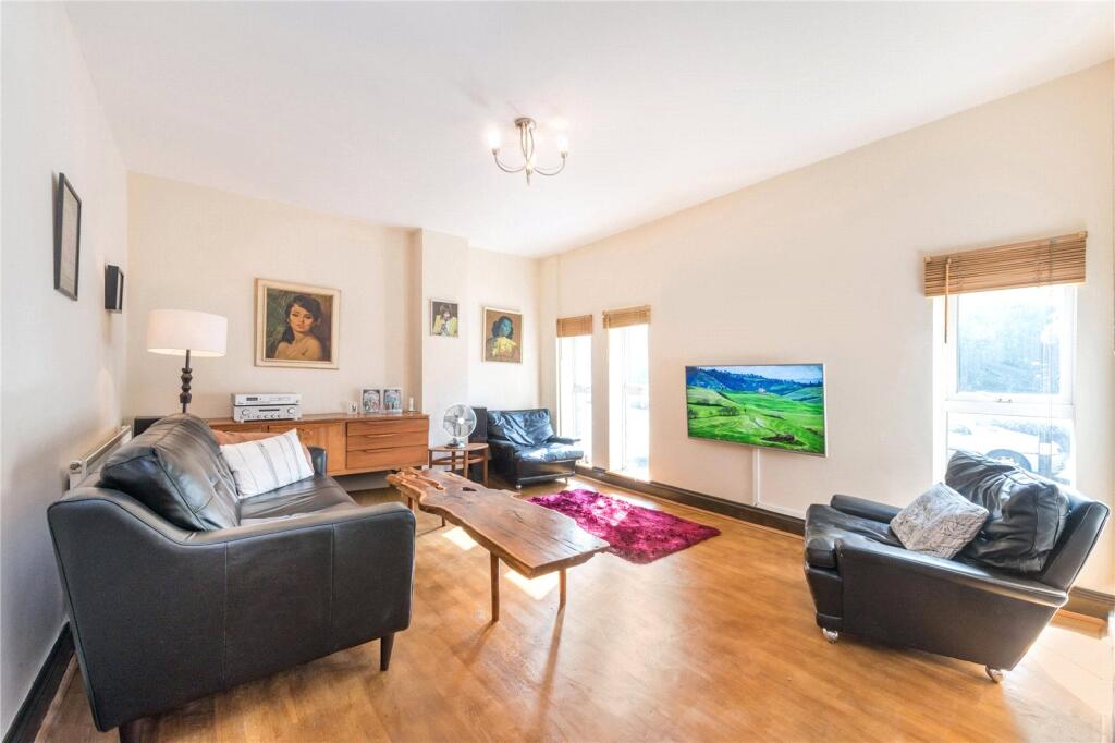 Main image of property: Drayton Park, 
Highbury, N5