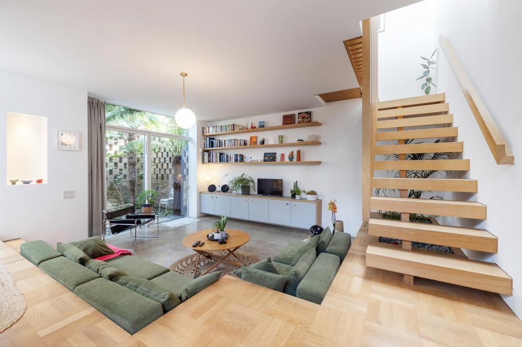 Main image of property: Ecclesbourne Road, 
Canonbury, N1