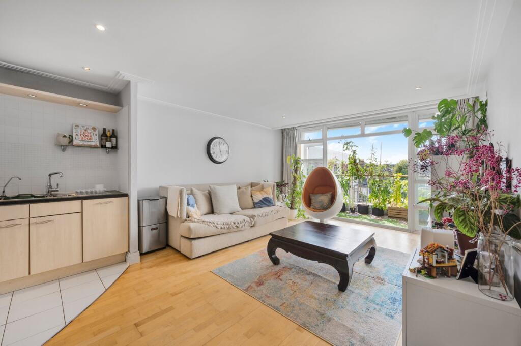 Main image of property: Drayton Park, 
Islington, N5