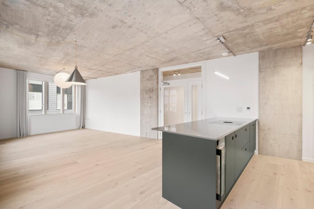 Main image of property: London Lane, 
London Fields, E8