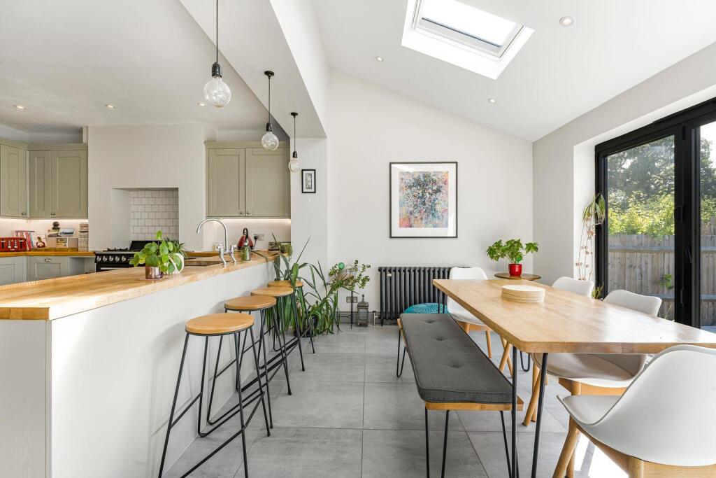 Main image of property: Arthur Road, Motspur Park