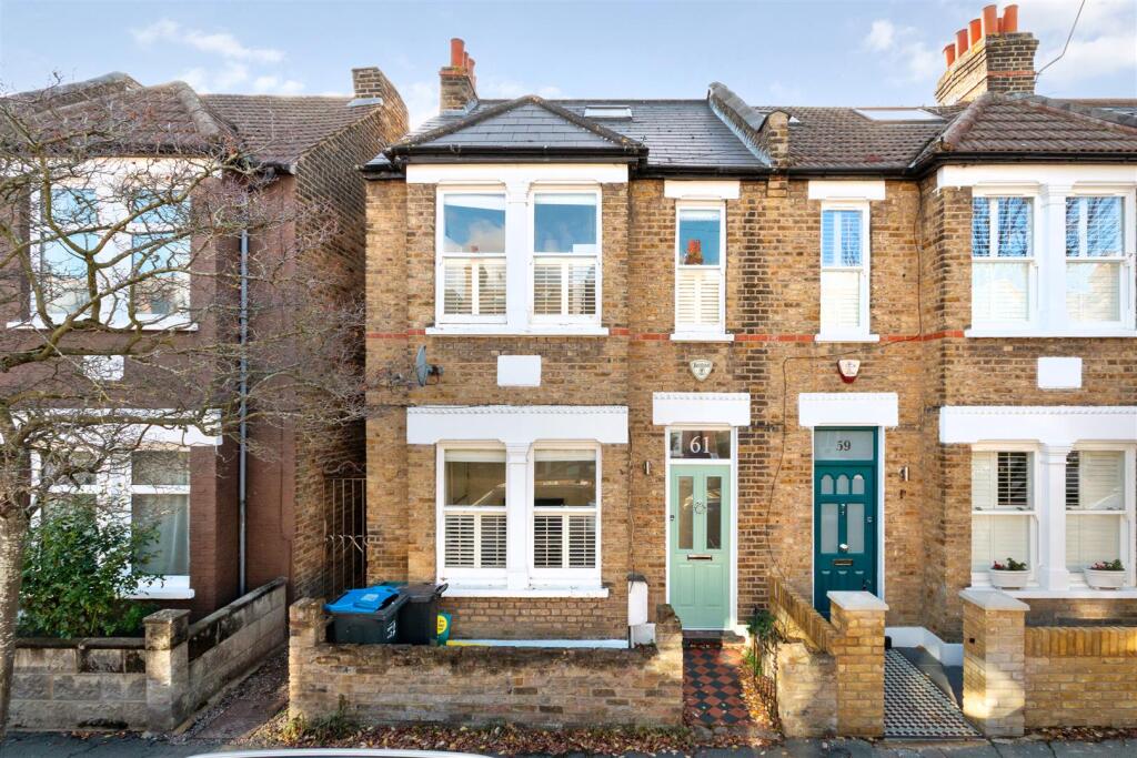 Main image of property: Dorien Road, London