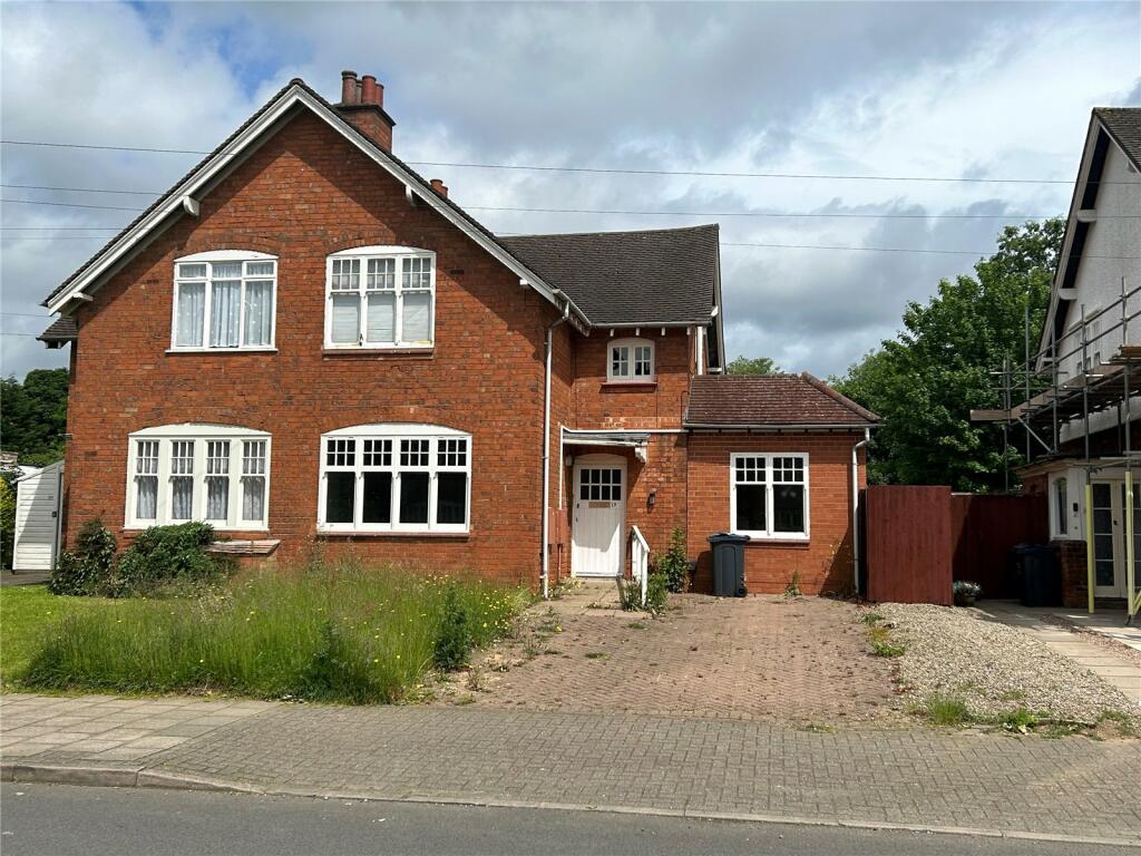 3 bedroom semidetached house for sale in Willow Road, Bournville, Birmingham, B30