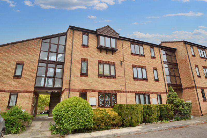 1 bedroom property for rent in North Street, Nailsea, BS48