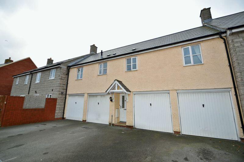 2 bedroom flat for rent in Stroud Way, WestonsuperMare, BS24