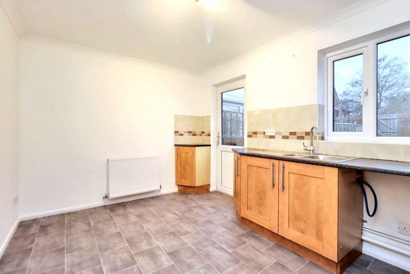 Additional property image - Hawthorn Crescent, Yatton